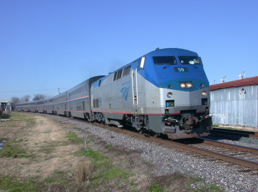 AMTK 59  18Feb2010  Trn #22 (Texas Eagle) NB approaching North Burnett Road 